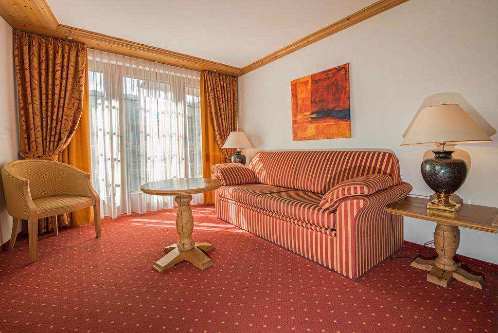 Hotel Dufour Chalet - Adults Only Церматт Экстерьер фото